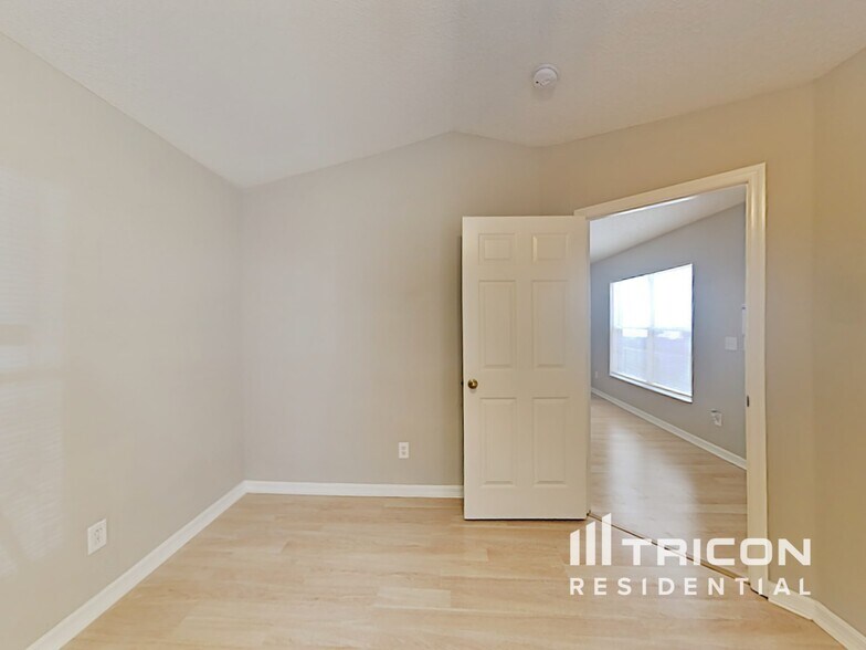 Building Photo - 723 Cape Cod Cir