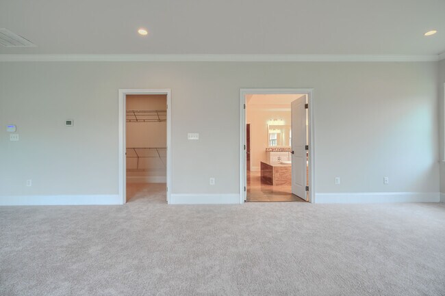 Building Photo - 2847 Seabiscuit Dr