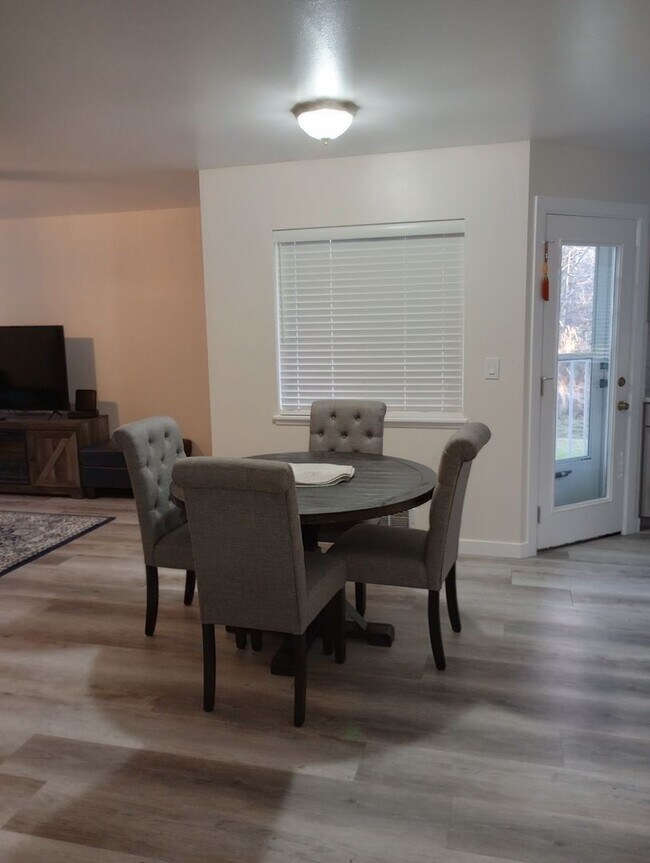 Building Photo - 5064 Festival Blvd