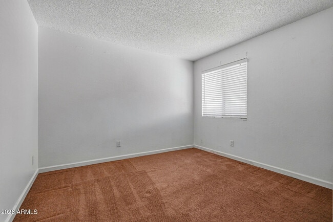 Building Photo - 6627 N 27th Ave