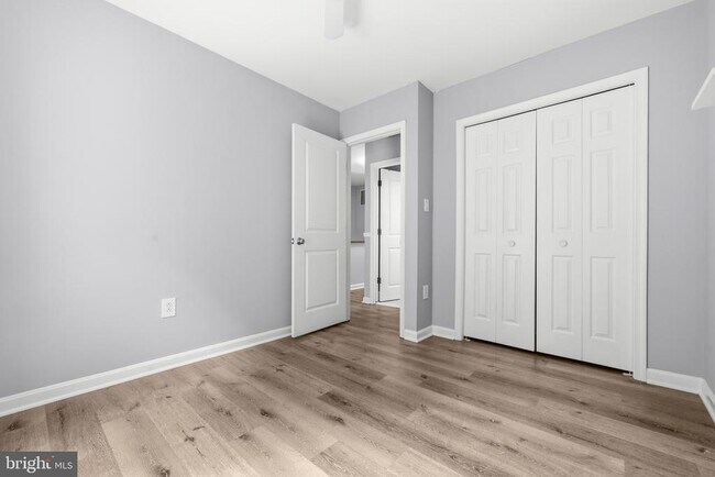 Building Photo - 4217 Kenton Cir