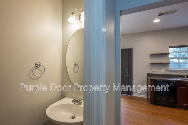 Building Photo - 320 Tuggle Ct