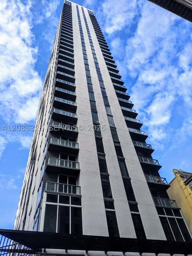 Building Photo - 151 SE 1st St