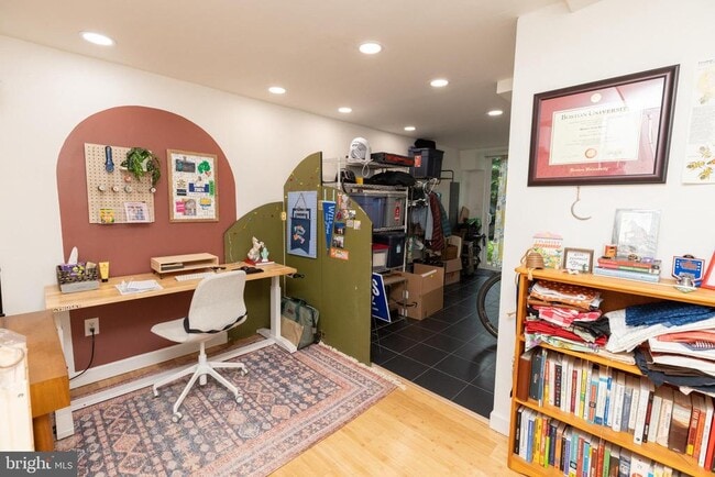 Building Photo - 3429 Osmond St