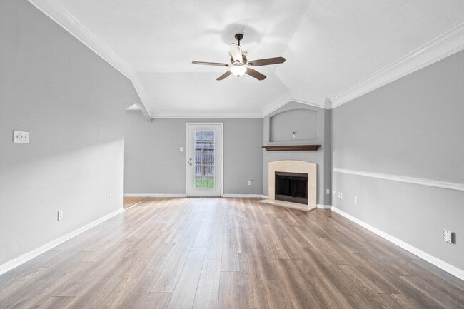 Building Photo - 3614 Lindenfield Dr