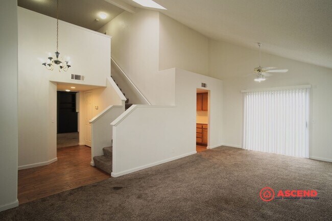 Building Photo - Beautiful 3 bedroom home in Northwest Bakersfield!!