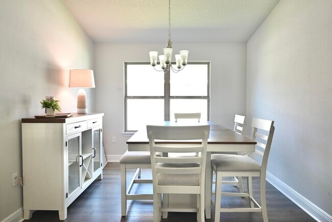 Building Photo - 326 Keswick Ln