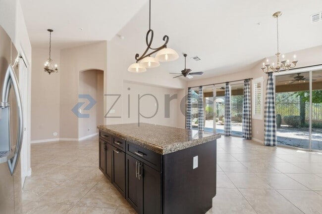 Building Photo - 10457 E Star of the Desert Dr