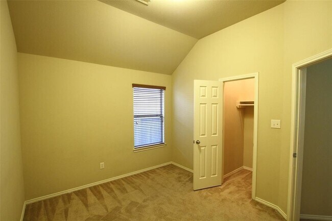 Building Photo - 4510 Long Creek Dr