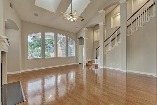 Building Photo - 20806 E Cameron Ridge Dr