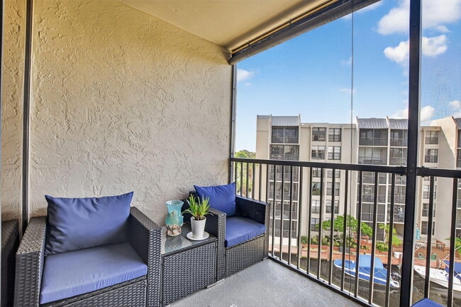 Building Photo - 20 Royal Palm Way