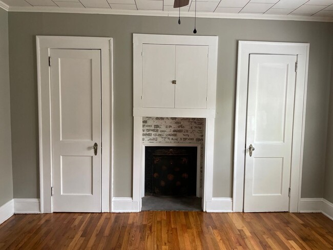 Building Photo - Beautiful 3 bed, 1 bath home located in As...