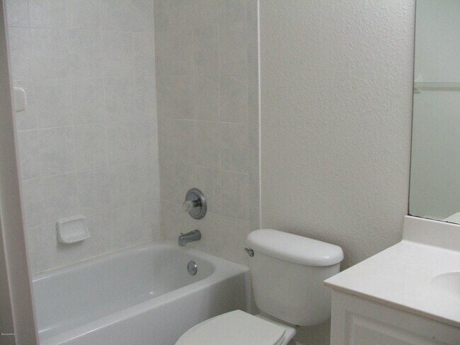 Building Photo - 7957 Evelyn Ct