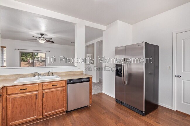 Building Photo - 45305 Balboa Dr