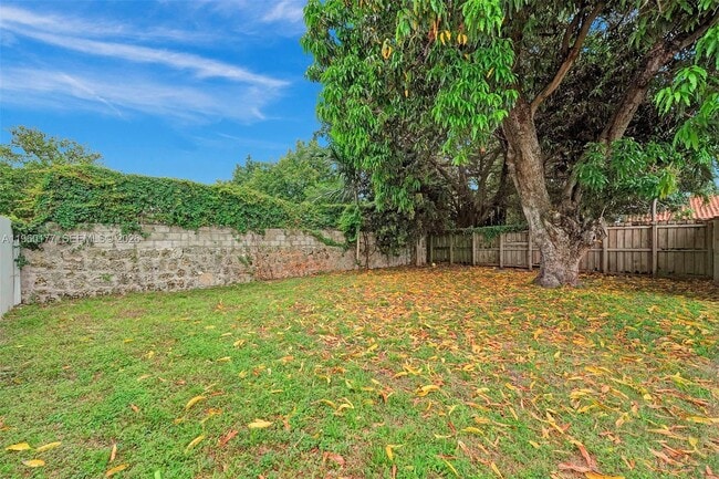 Building Photo - 2811 SW 3rd St