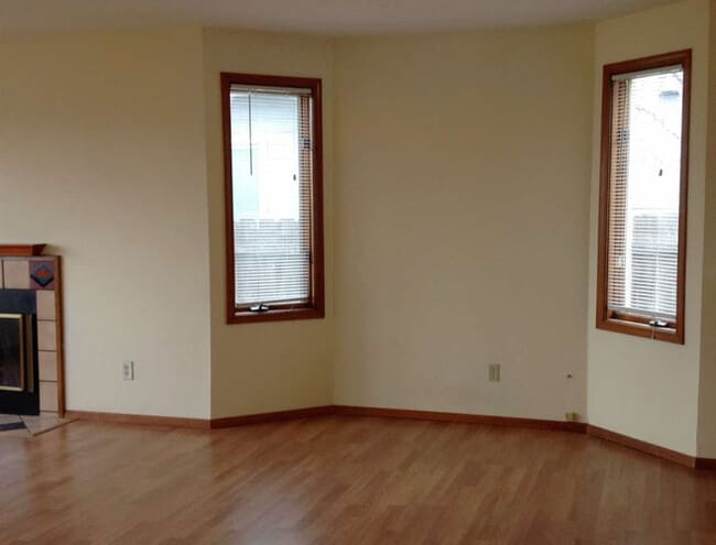 Building Photo - 203 N Wightman St