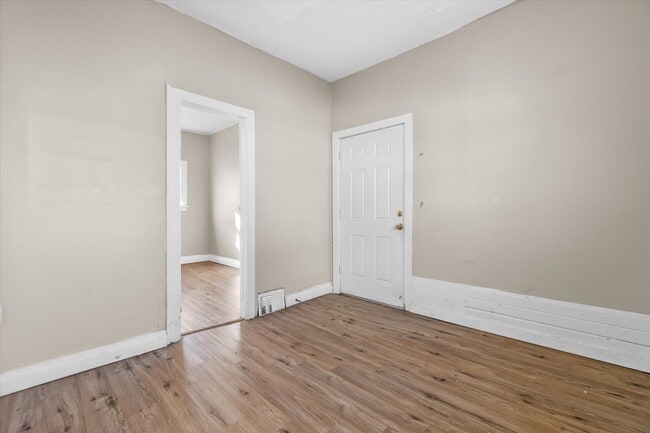 Building Photo - 26th St Milwaukee Duplex