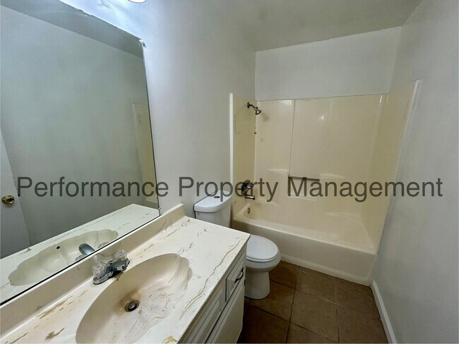 Building Photo - 3817 K St