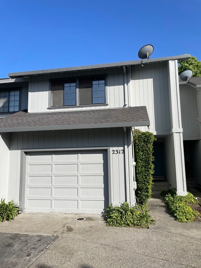 Primary Photo - Bennett Valley Condo with Garage!