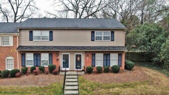 Building Photo - 1825 Johnson St