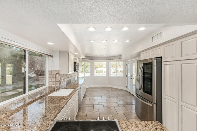 Building Photo - 10638 E Turquoise Ave