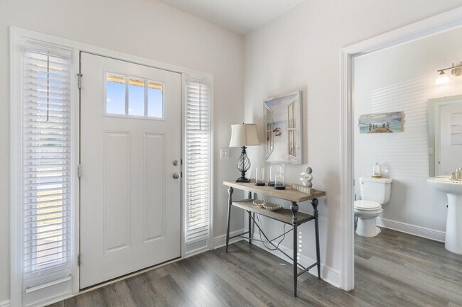 Building Photo - 113 Ridgeway Cir