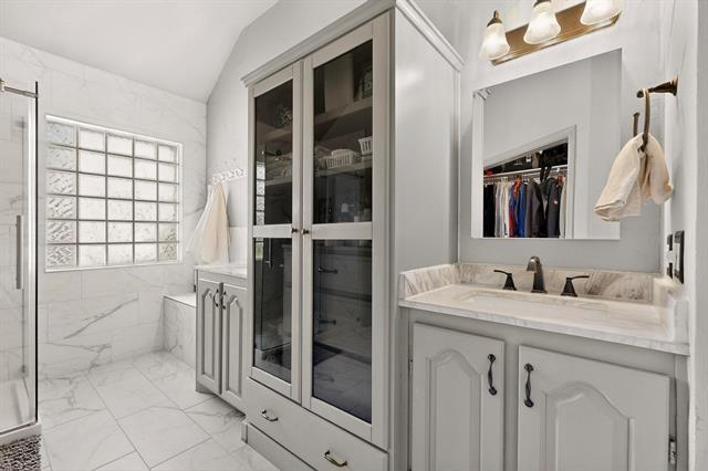 Building Photo - 5213 Quail Creek Dr