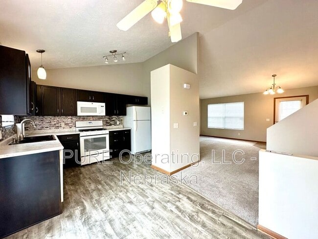 Building Photo - 6215 N 128th St