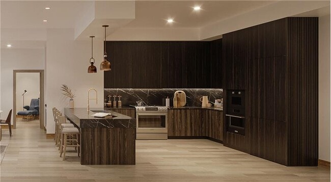 Building Photo - 601 Guadalupe St