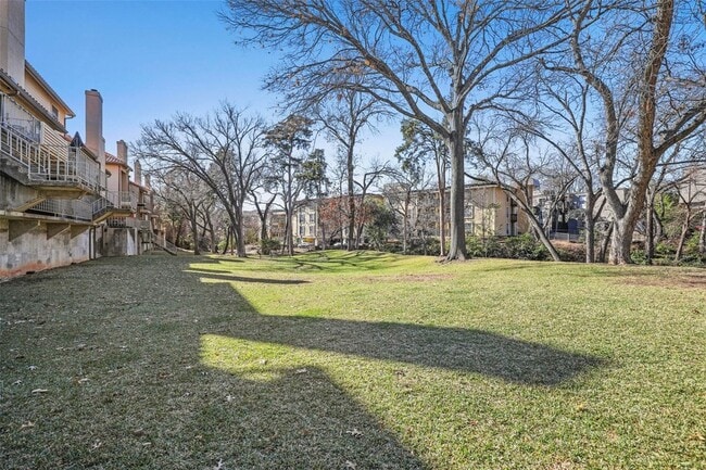 Building Photo - 4777 Cedar Springs Rd