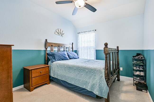 Building Photo - 3033 Broadhaven Dr