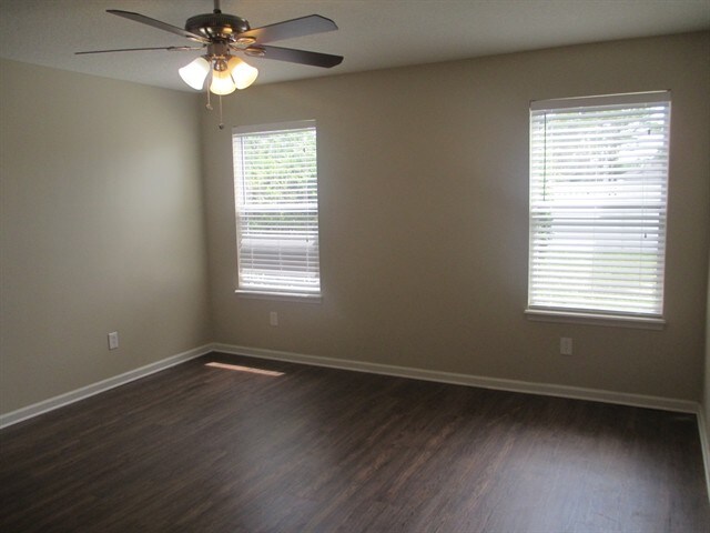 Building Photo - 940 Steeple Chase Ln