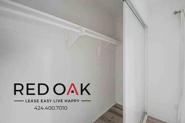 Building Photo - 1327 Laurel Ave