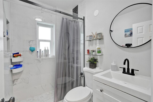 Building Photo - 1300 NW 87th St