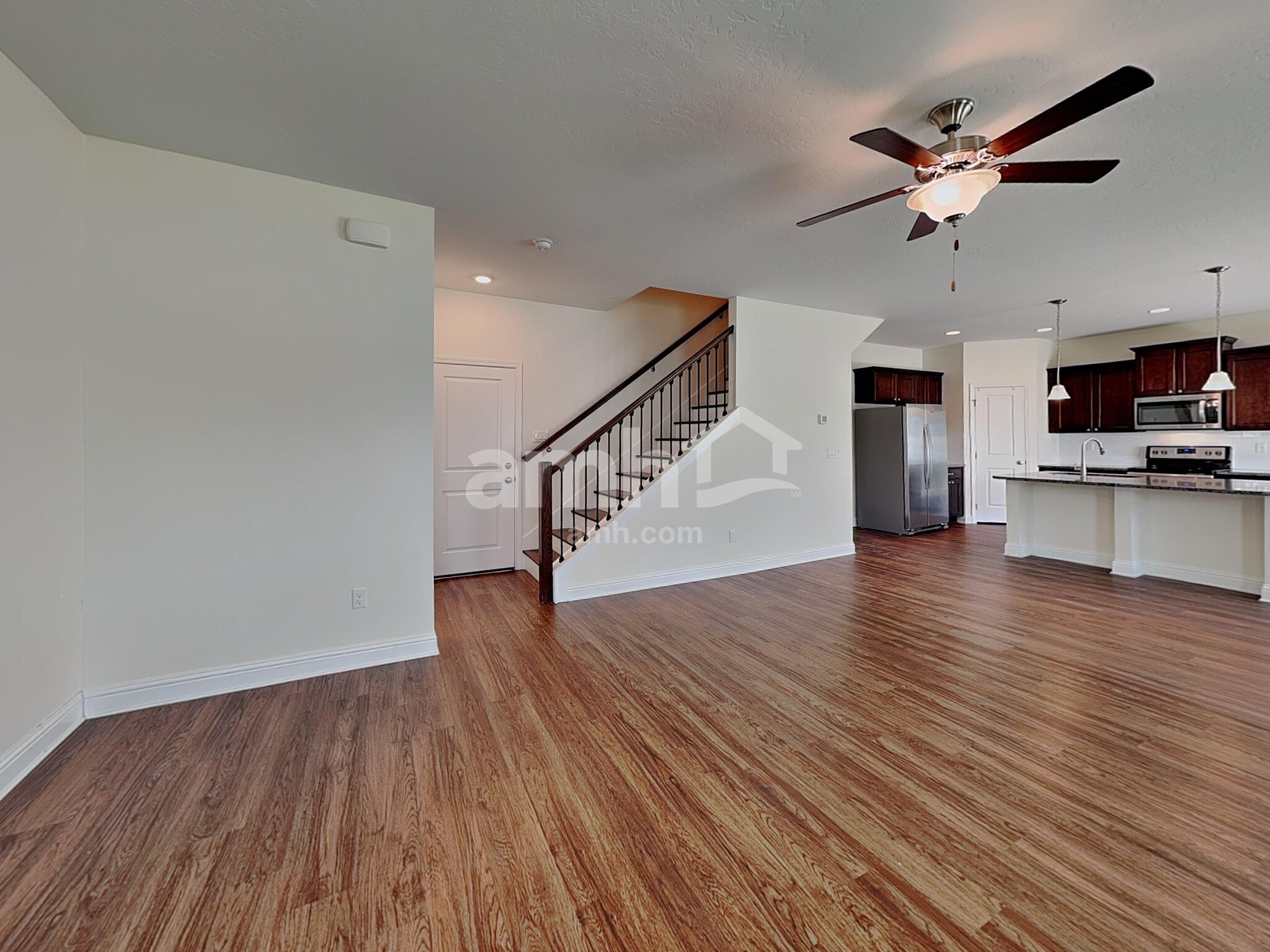 Building Photo - 59 S Lancaster Dr
