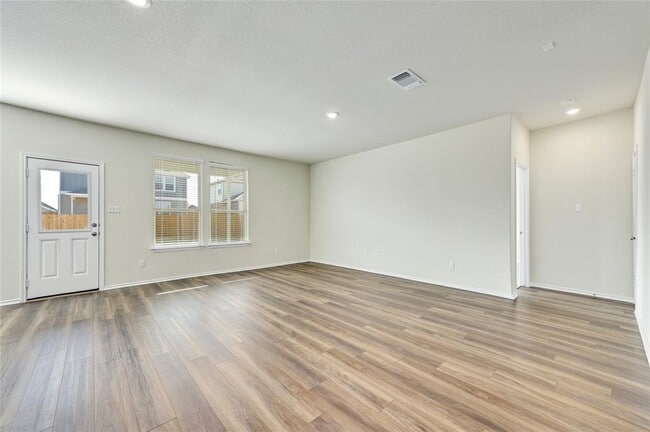 Building Photo - 132 Janice Rd