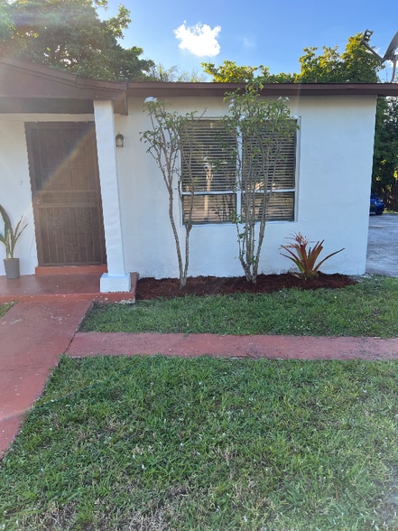 Building Photo - 195 Street, NW 42 Ave