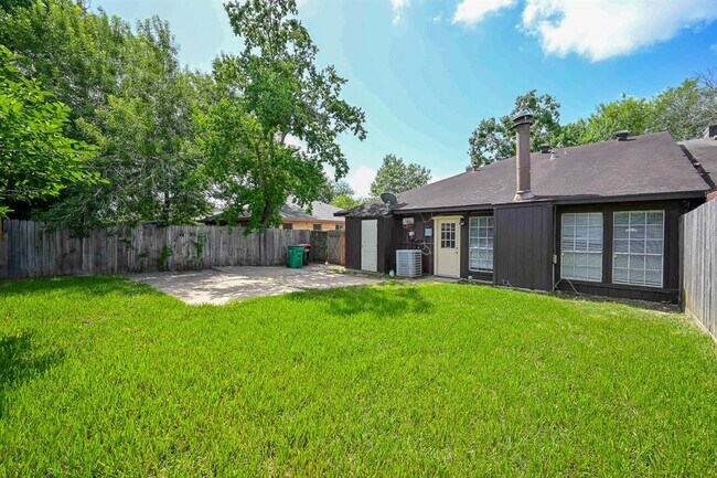 Building Photo - 19226 Plantain Dr