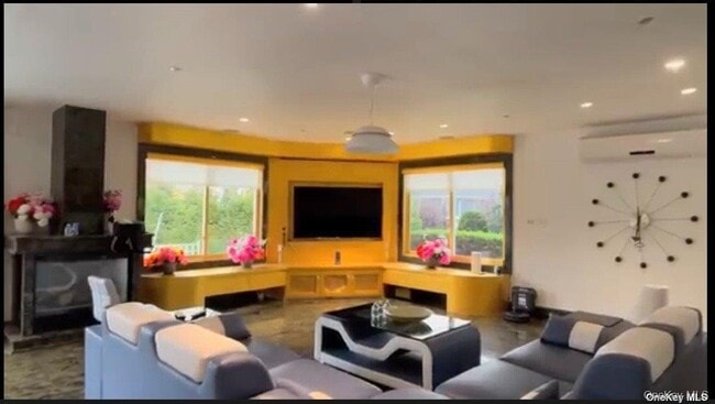 Building Photo - 215-40 27th Ave