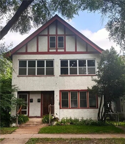 Building Photo - 1407 NE Madison St