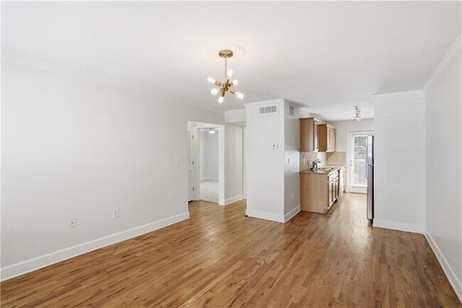 Building Photo - 48 Peachtree Ave NE