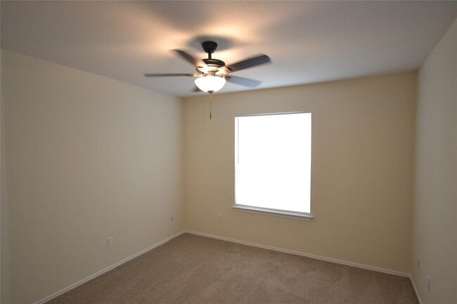 Building Photo - 411 Golden Gate Dr