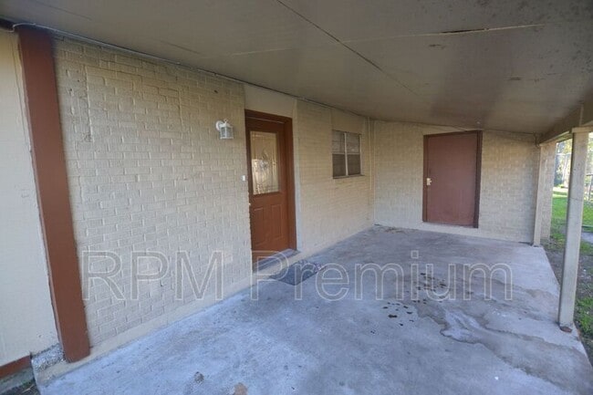 Building Photo - 12369 Palmyra Dr