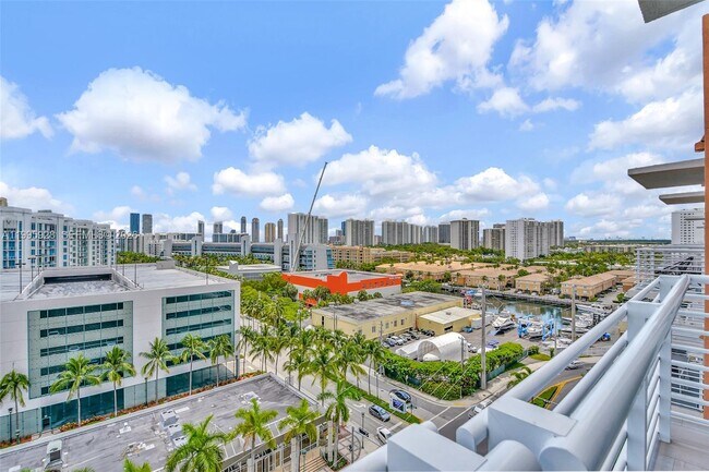 Building Photo - 18800 NE 29th Ave