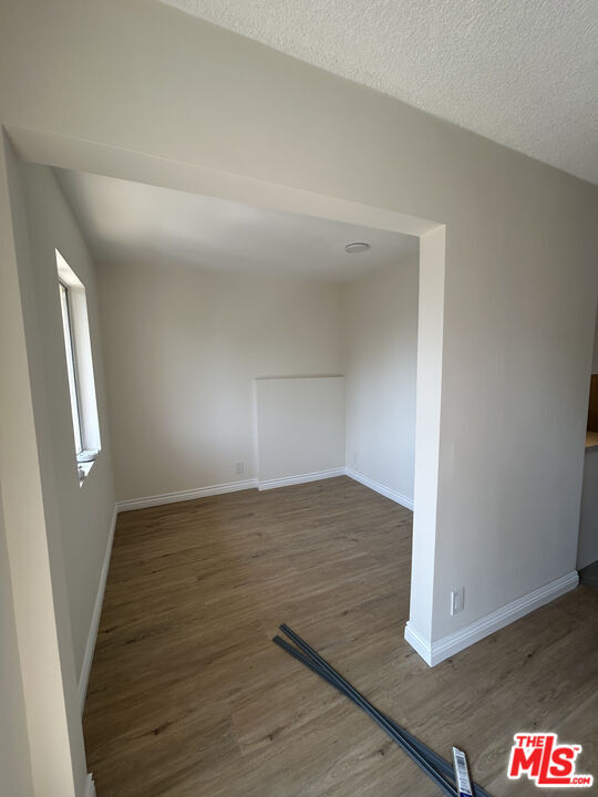 Building Photo - 1033 6th St