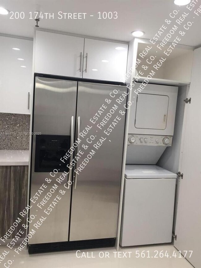 Building Photo - 200 174th St