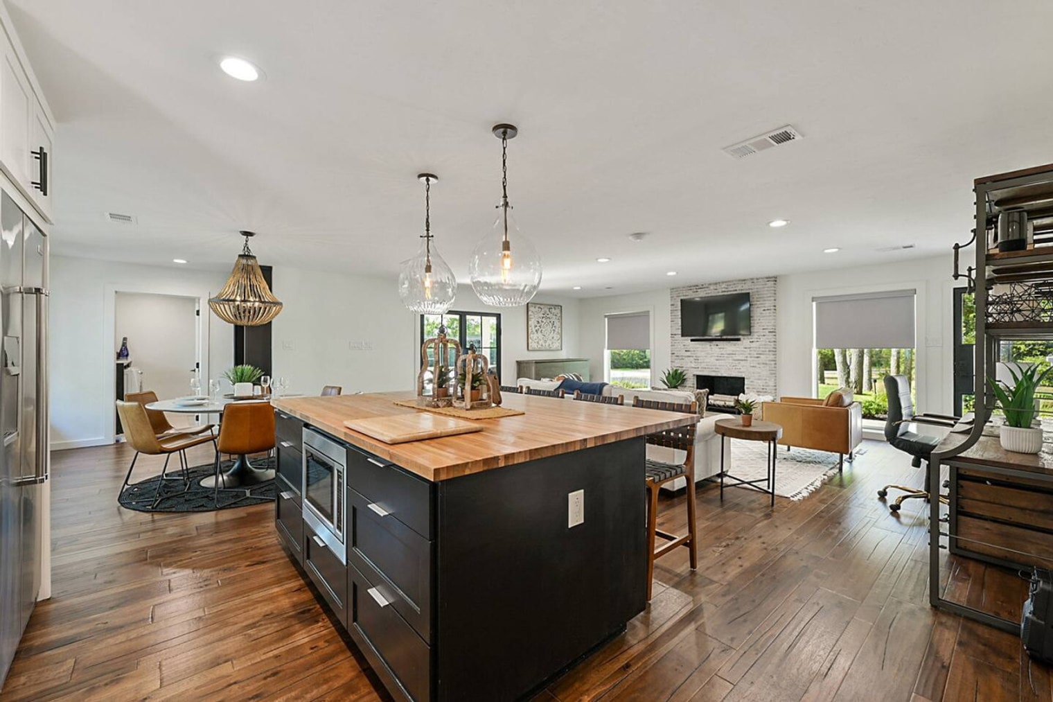 Building Photo - 8495 Turkey Creek Rd