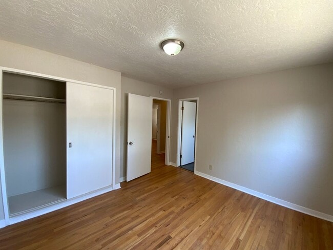 Building Photo - 3 Bedroom Single Story Home Near Gibson Blvd SE & Louisiana Blvd SE!