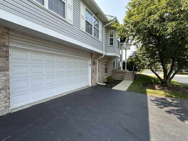 Building Photo - 13902 Cambridge Cir