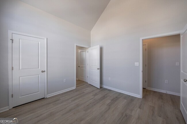 Building Photo - 931 Park Pl St